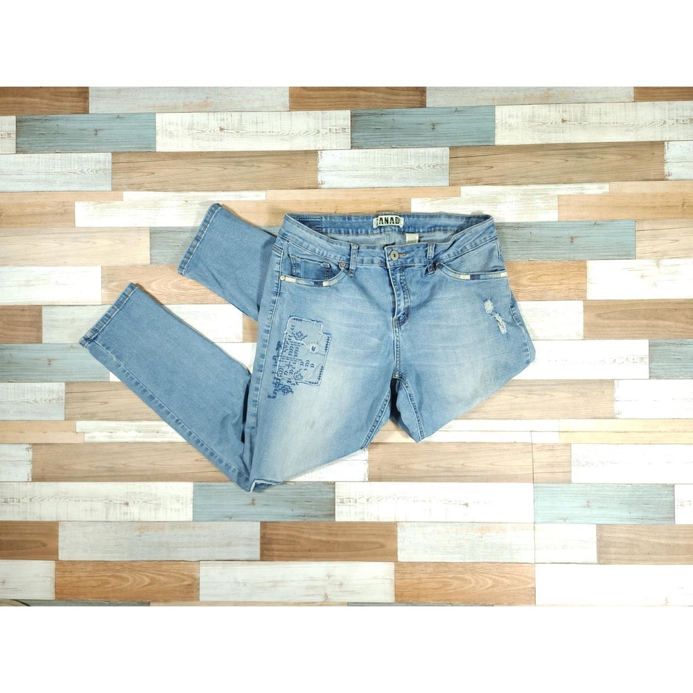 Zana‎ Di Patchwork Denim Light Wash Slim Jeans with Unique Details Size 14